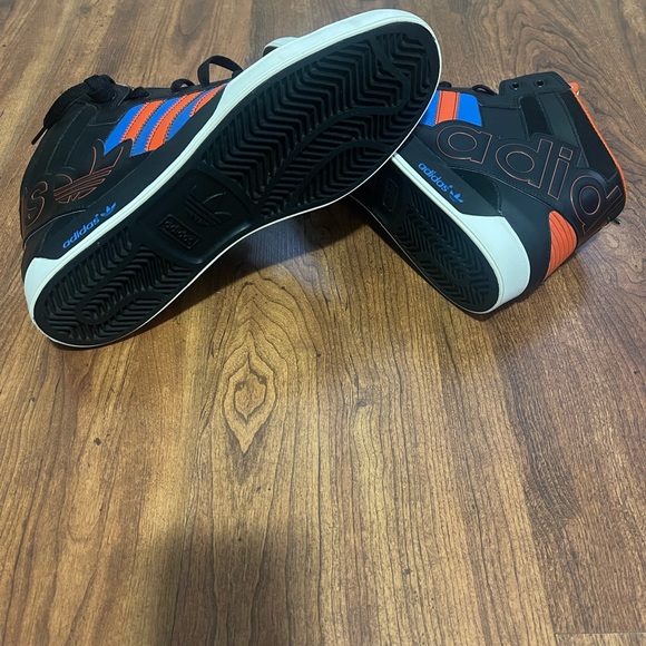 COPY - Three pairs of size 13 Adidas in mint condition old-school retro high top - Picture 9 of 16